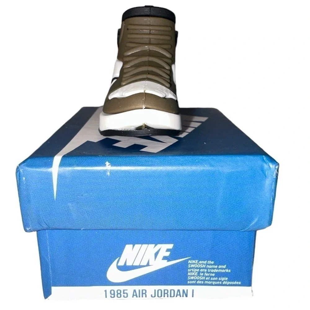 Air Jordan 1 High Top Nike Key Chain/ Bag Charm Grey, Black & White Comes w/box